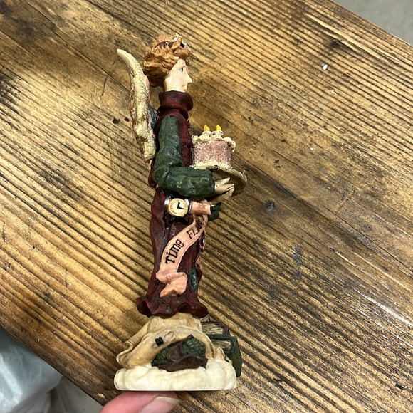 Boyds Bears & Friends Collection, #2825 Beatrice the Birthday Angel - Picture 4 of 5